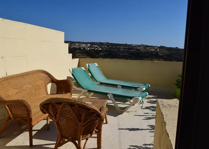 Gmiel In-natura 3* Ghajn il-Kbira (Gozo)