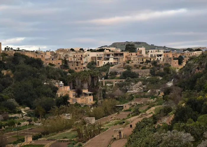 Gmiel In-natura Ghajn il-Kbira (Gozo)