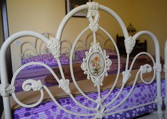 Gmiel In-natura Gasthof Ghajn il-Kbira (Gozo)