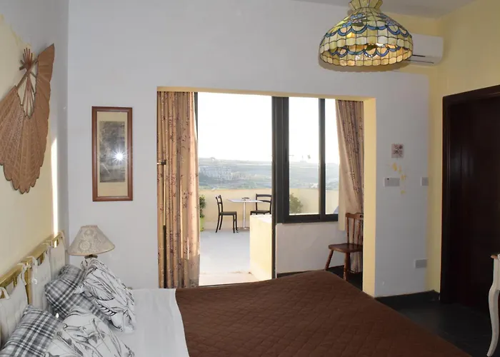 Gmiel In-natura 3* Ghajn il-Kbira (Gozo)